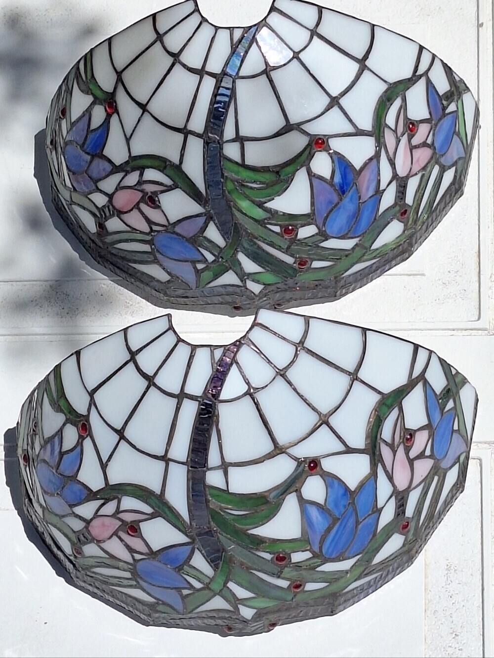 Tulip Flower Lamp Tiffany Style Stained Glass Wall Sconces - Picture 1 of 13